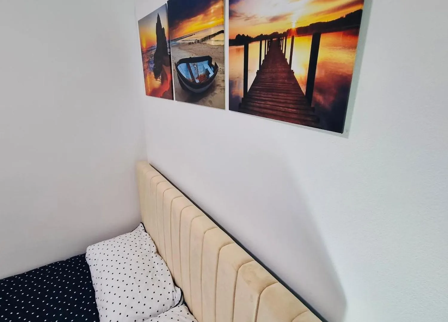 Newly Refurbished Room 2 La Linea de la Concepcion